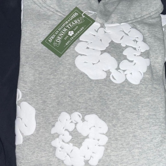 BNWT Men’s Denim Tears Cotton Wreath Sweatshirt Medium - Picture 5 of 5